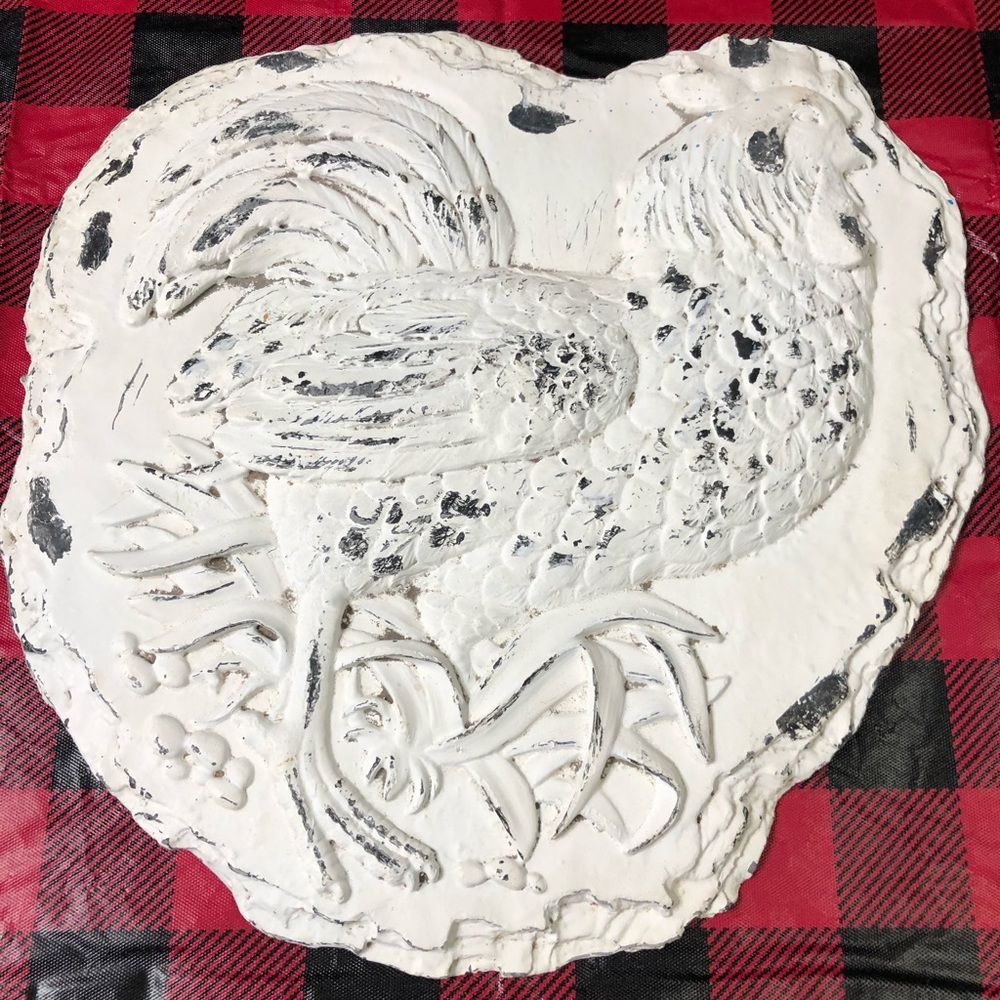 PLASTER ROOSTER